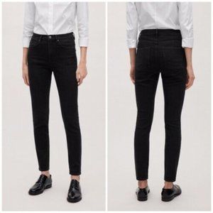 COS   Skinny  Skinny Leg MId Rise Ankle Length Jeans  Size 25  NWT $115 BLACK